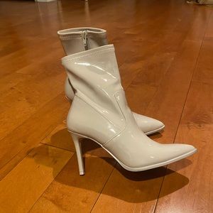 Steve Madden Elwyn Bootie